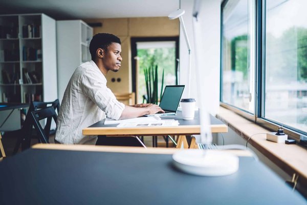 Quelles sont les offres d'emploi et de formation disponibles à Dreux ?